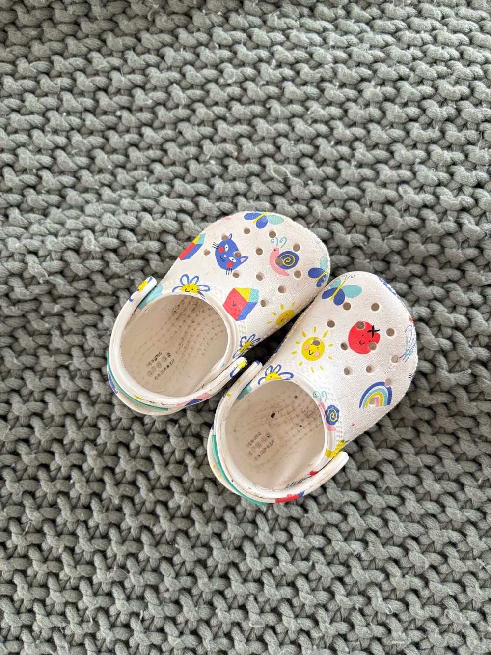 crocs classic style in doodle print for toddler/baby